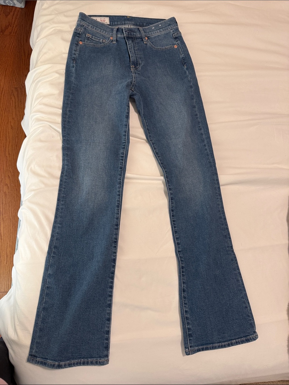 Women’s Gap Baby boot cut mid ride jeans size 4r